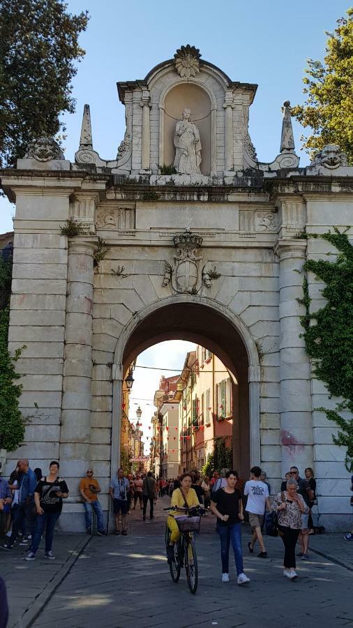 Sarzana'S Rooms Exterior foto